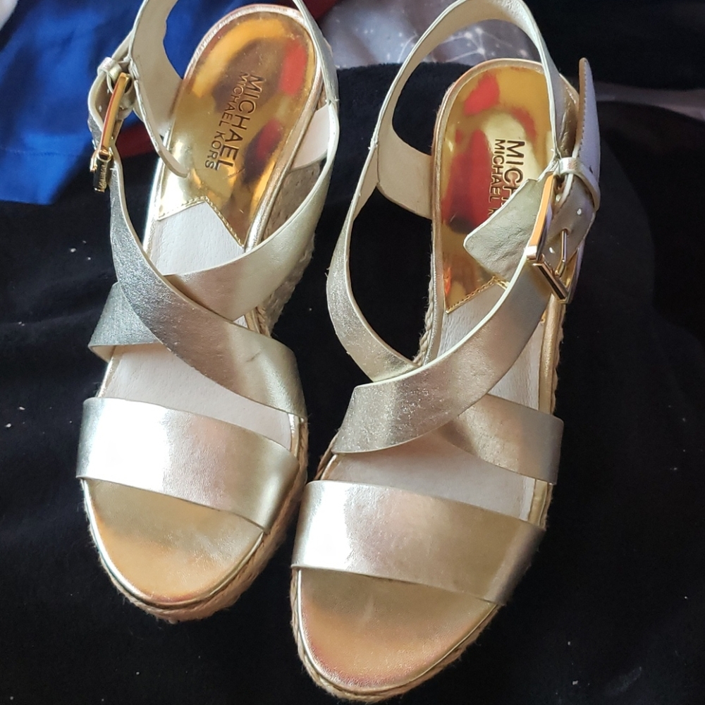Michael kors gold giovanna wedge